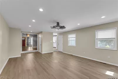 270 Pasadena, Elyria, OH 44035 - Photo 10
