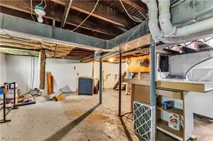 270 Pasadena, Elyria, OH 44035 - Photo 32