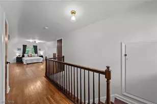 272 S Hawkins Ave, Akron, OH 44313 - Photo 34