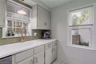 272 S Hawkins Ave, Akron, OH 44313 - Photo 28