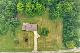 11187 Taylor May Rd, Chagrin Falls, OH 44023 - Photo 12