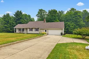 11187 Taylor May Rd, Chagrin Falls, OH 44023 - Photo 2