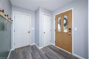 835 Yorkshire Dr, Ravenna, OH 44266 - Photo 8