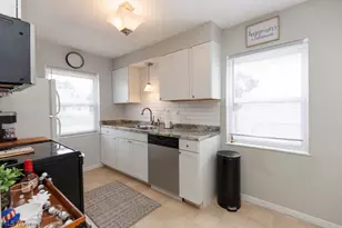 521 Cambridge Ave, Elyria, OH 44035 - Photo 12