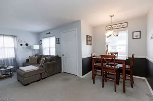 521 Cambridge Ave, Elyria, OH 44035 - Photo 10