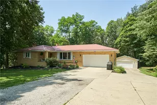 1865 Hartville Rd, Mogadore, OH 44260 - Photo 28