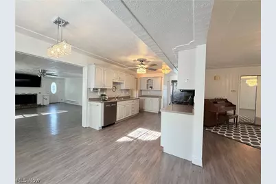 2051 Randall Street, Lorain, OH 44052 - Photo 14