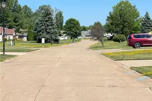 535 Greeenside Dr, Painesville, OH 44077 - Photo 32