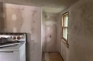 1561 Simcoe Ave, Akron, OH 44305 - Photo 16