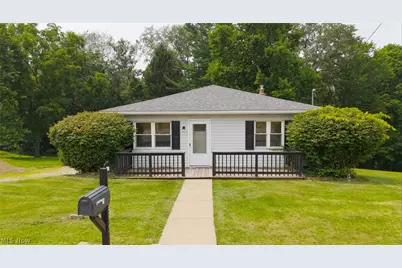 315 Nimitz Avenue, Wintersville, OH 43953 - Photo 8