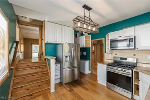 2030 W 100th St, Loveland, OH 44102 - Photo 8