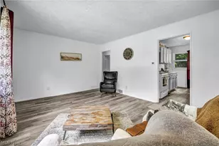 1276 Frederick Blvd, Akron, OH 44320 - Photo 10