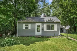 1276 Frederick Blvd, Akron, OH 44320 - Photo 2