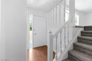 7840 Hoover Ct, Mentor, OH 44060 - Photo 2