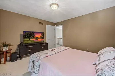 300 Russo Drive, Canfield, OH 44406 - Photo 32