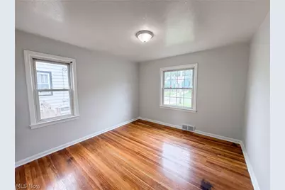 6437 Westminster Drive, Loveland, OH 44129 - Photo 4