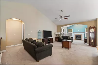 6529 Harness Circle NE, Canton, OH 44721 - Photo 4