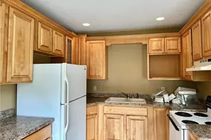 8026 Elm St, Garrettsville, OH 44231 - Photo 14