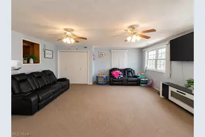 138 Tera Manor, Wintersville, OH 43953 - Photo 8