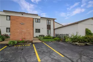 2594 E Sun Valley Dr, Port Clinton, OH 43452 - Photo 4