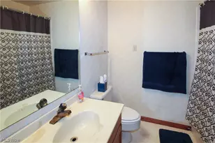 2594 E Sun Valley Dr, Port Clinton, OH 43452 - Photo 8