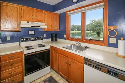 2594 E Sun Valley Drive #204, Port Clinton, OH 43452 - Photo 22