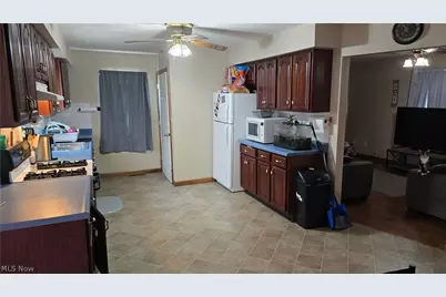 209 Lee Street, Belpre, OH 45714 - Photo 16