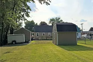 200 Genoa Ave SW, Massillon, OH 44646 - Photo 6