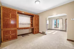909 Brown Ave NW, Canton, OH 44703 - Photo 8