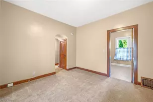 909 Brown Ave NW, Canton, OH 44703 - Photo 10