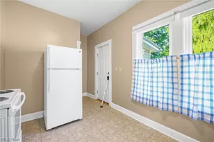 909 Brown Ave NW, Canton, OH 44703 - Photo 14
