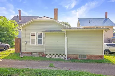 909 Brown Avenue NW, Canton, OH 44703 - Photo 30