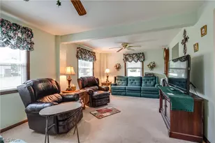 1183 Aberth Dr, Akron, OH 44320 - Photo 10