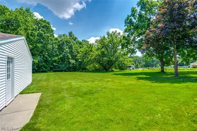 1183 Aberth Drive, Akron, OH 44320 - Photo 26