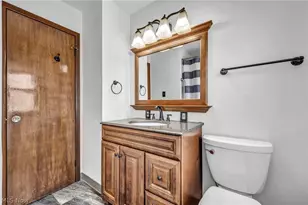 3929 E 365th St, Willoughby, OH 44094 - Photo 24