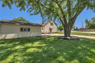 3929 E 365th St, Willoughby, OH 44094 - Photo 6
