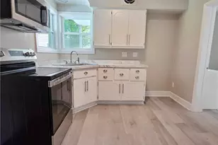 239 Hollywood Blvd, Steubenville, OH 43952 - Photo 8