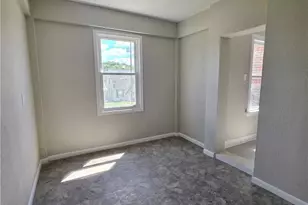 239 Hollywood Blvd, Steubenville, OH 43952 - Photo 16