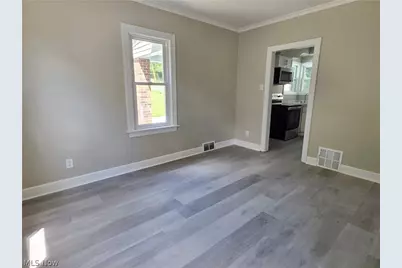 239 Hollywood Boulevard, Steubenville, OH 43952 - Photo 12