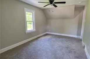 239 Hollywood Blvd, Steubenville, OH 43952 - Photo 18