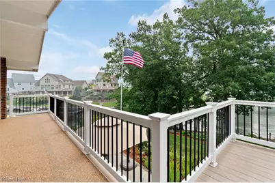 114 Lake Front Drive, Green, OH 44319 - Photo 12