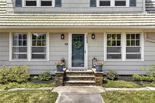 16808 Hilliard Rd, Oakwood, OH 44107 - Photo 6