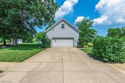 454 Golden Russett Boulevard, Amherst, OH 44001 - Photo 48