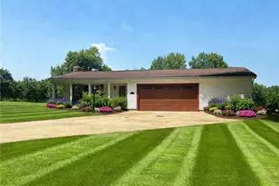 385 Cochran Rd, Aurora, OH 44202 - Photo 4