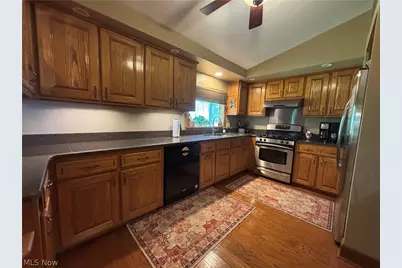 385 Cochran Road, Aurora, OH 44202 - Photo 6