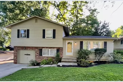 352 Owosso Avenue, Fairlawn, OH 44333 - Photo 1