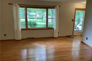 352 Owosso Ave, Fairlawn, OH 44333 - Photo 4