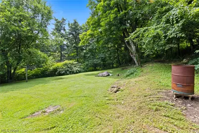 210 Arnell Lane, Steubenville, OH 43952 - Photo 4