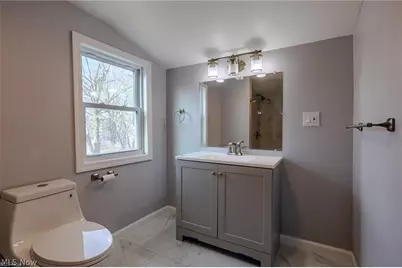 34469 Roberts Road, Eastlake, OH 44095 - Photo 12
