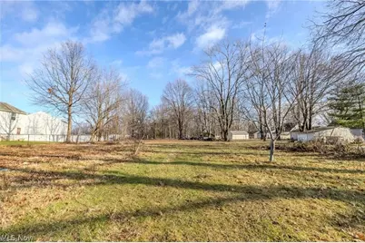 34469 Roberts Road, Eastlake, OH 44095 - Photo 18